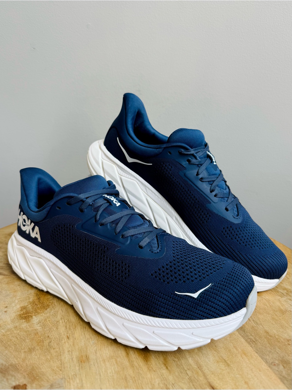 Hoka Arahi 7 Wide Men's Size 11 2e Blue Navy White Stability Road Running Shoes